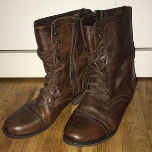 Steve Madden boot